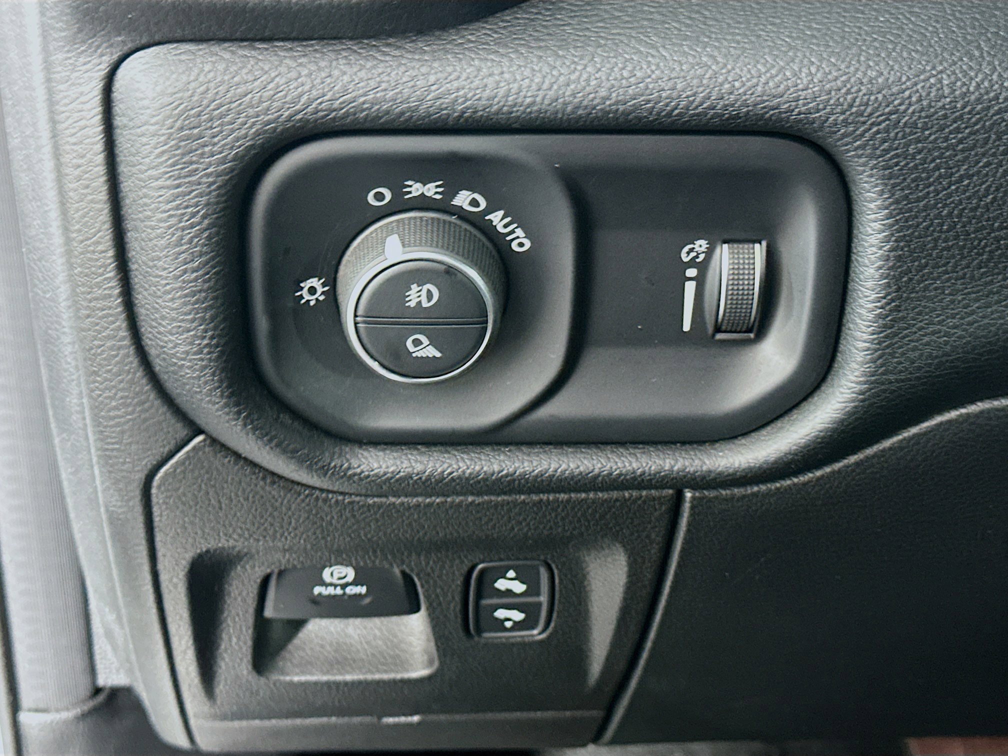 Used 2022 RAM 1500 Big Horn image 16