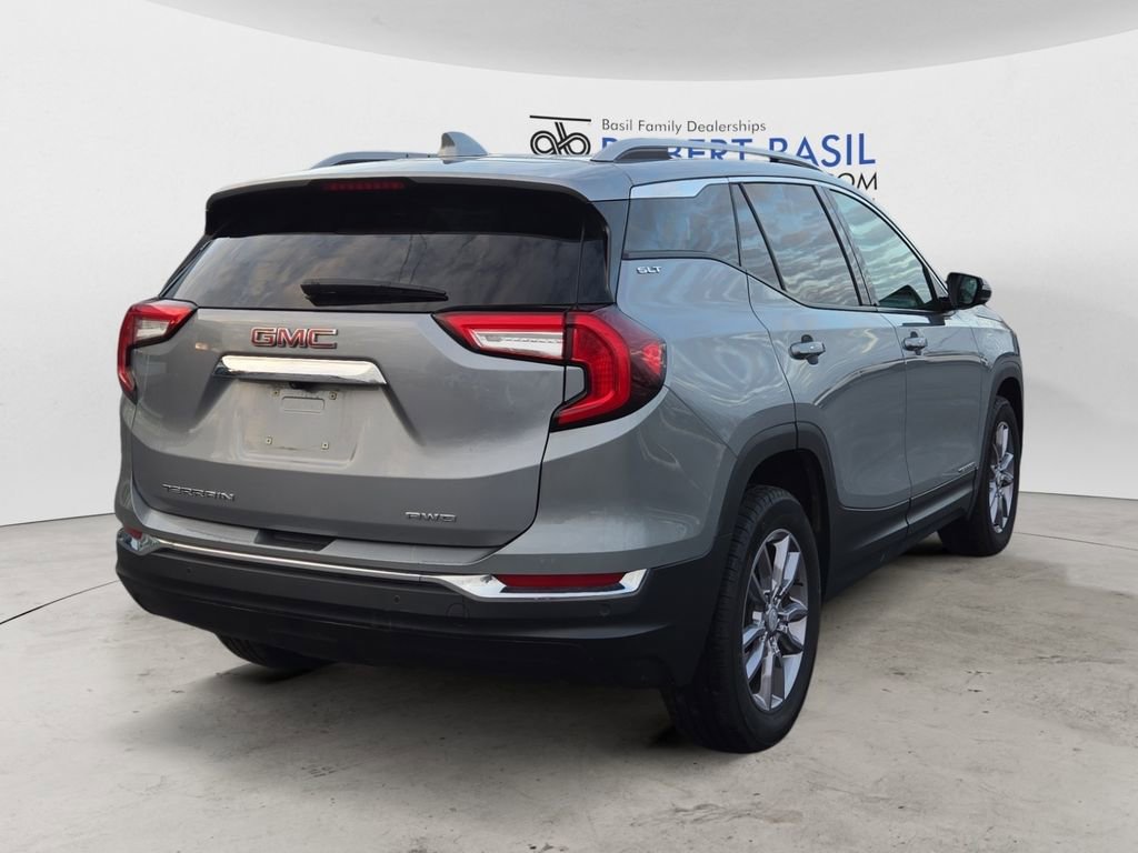 Used 2023 GMC Terrain SLT image 5