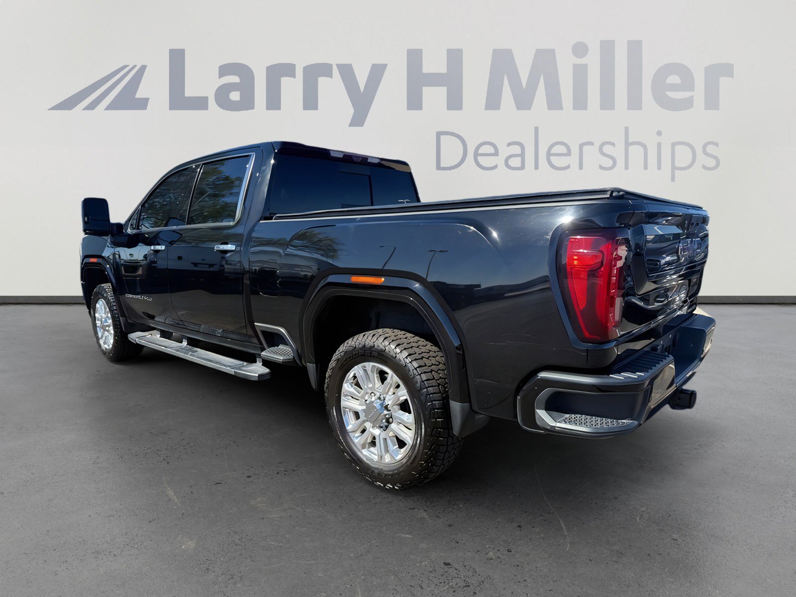 Used 2021 GMC Sierra 2500 Denali w/ Technology Package image 3