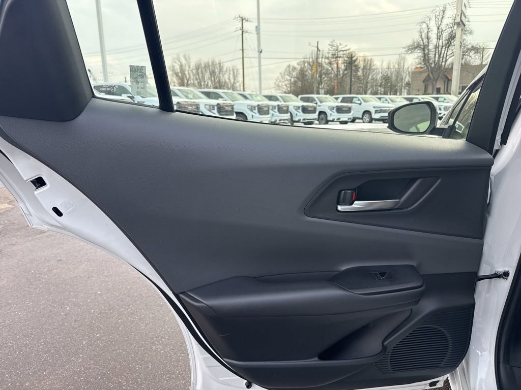 Used 2024 Toyota Prius XLE image 30