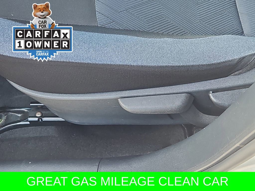 Used 2023 Nissan Versa SV image 11