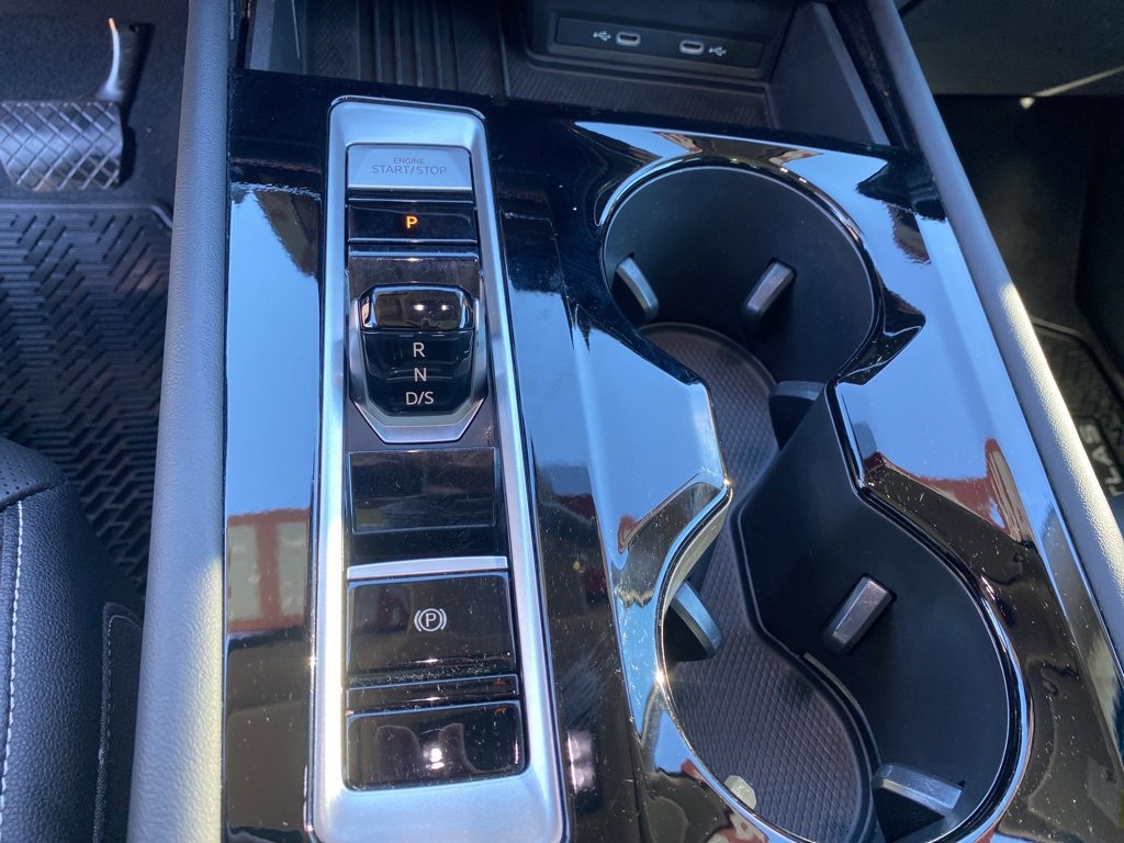 Used 2025 Volkswagen Atlas SEL image 22