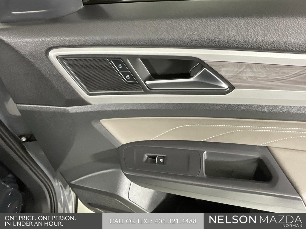 Used 2021 Volkswagen Atlas Cross Sport SE image 22