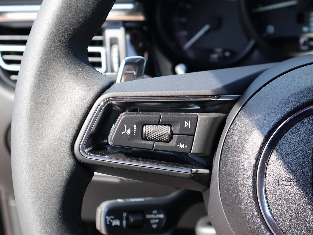 New 2025 Porsche Macan image 28