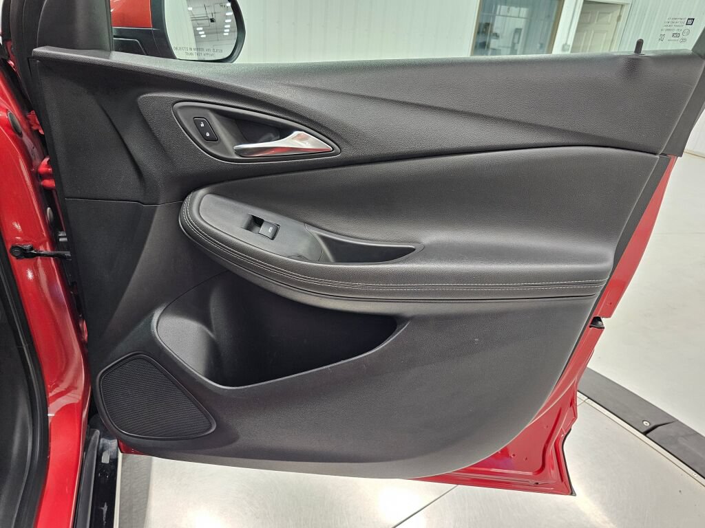 Used 2024 Buick Encore GX Sport Touring FWD image 29