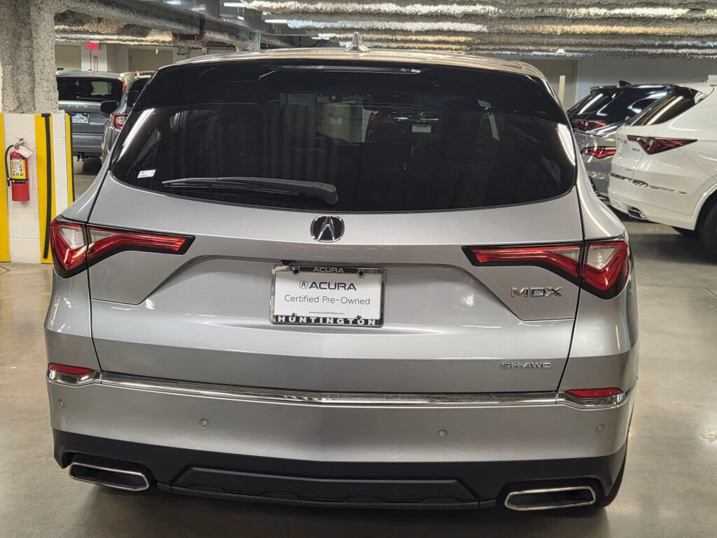 Certified 2023 Acura MDX w/ Technology Package AWD/4WD image 8