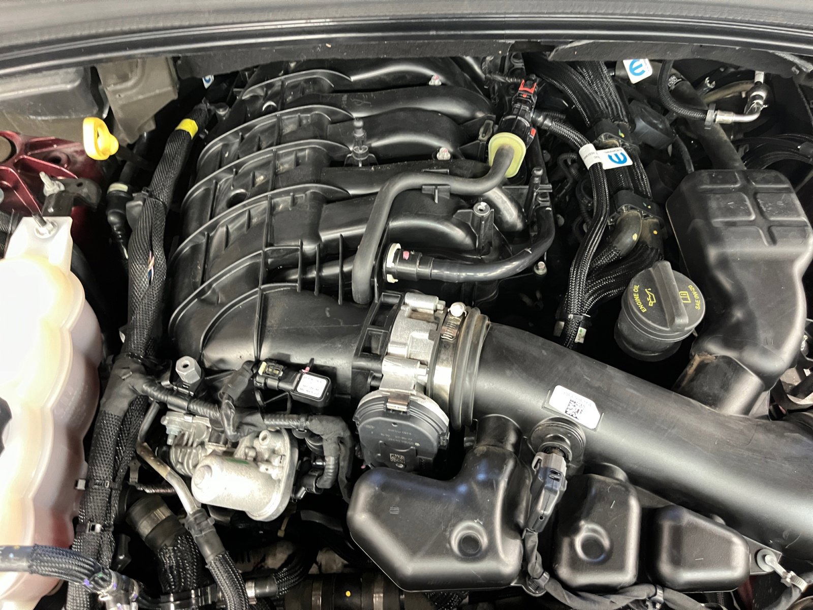 Used 2023 Jeep Grand Cherokee L Laredo AWD/4WD image 27