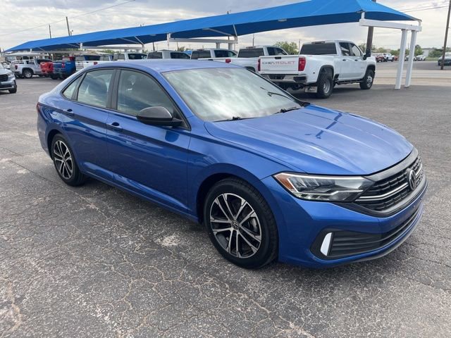 Used 2022 Volkswagen Jetta Sport FWD image 3