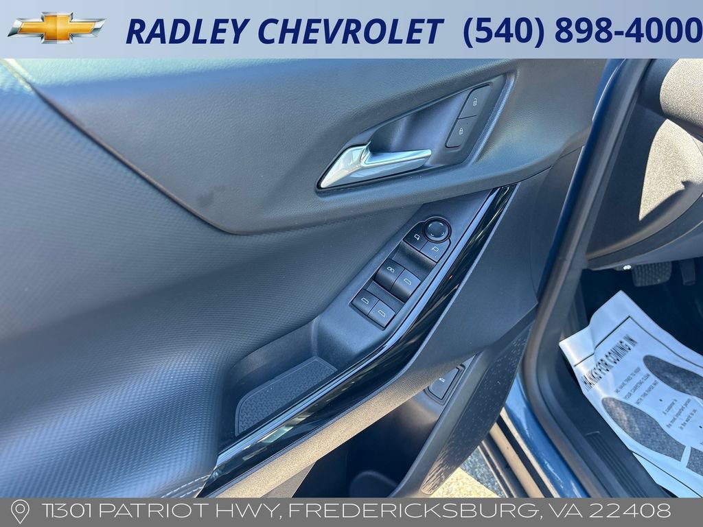 Certified 2025 Chevrolet Equinox LT w/ Convenience Package II AWD/4WD image 5