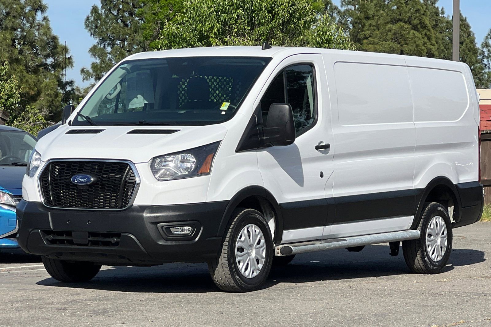 Used 2024 Ford Transit 250 Low Roof w/ Exterior Upgrade Package image 8