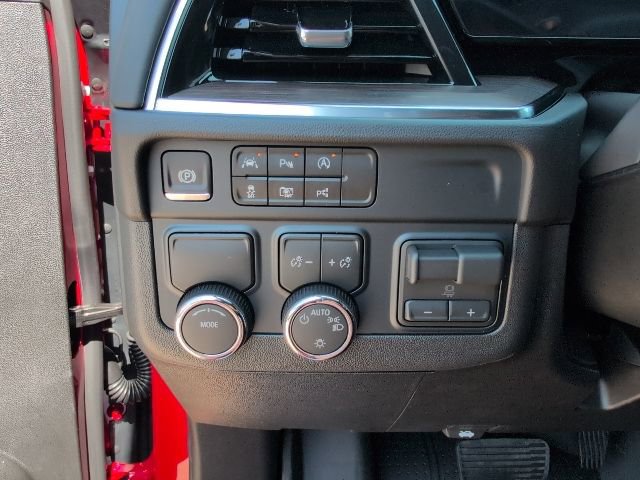 New 2026 Chevrolet Suburban LS RWD image 16