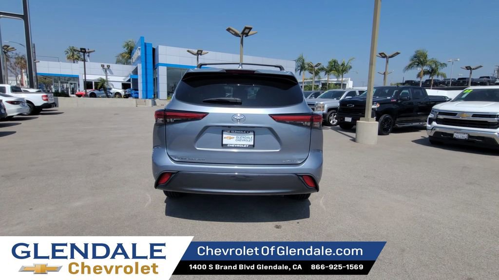 Used 2023 Toyota Highlander Limited image 7