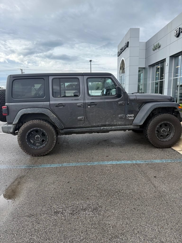 Used 2018 Jeep Wrangler Unlimited Sport S AWD/4WD image 7
