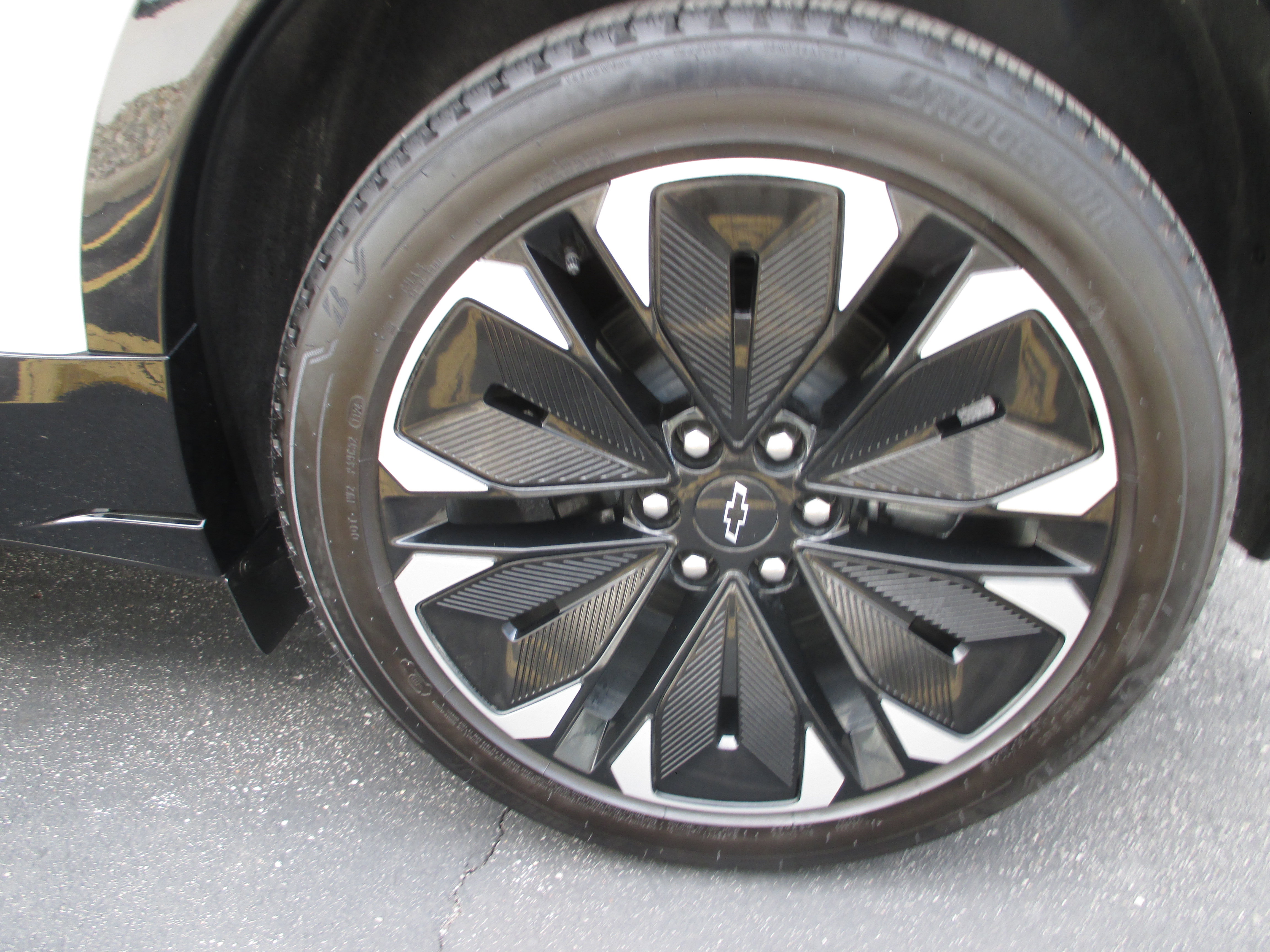 Used 2024 Chevrolet Blazer EV RS image 9