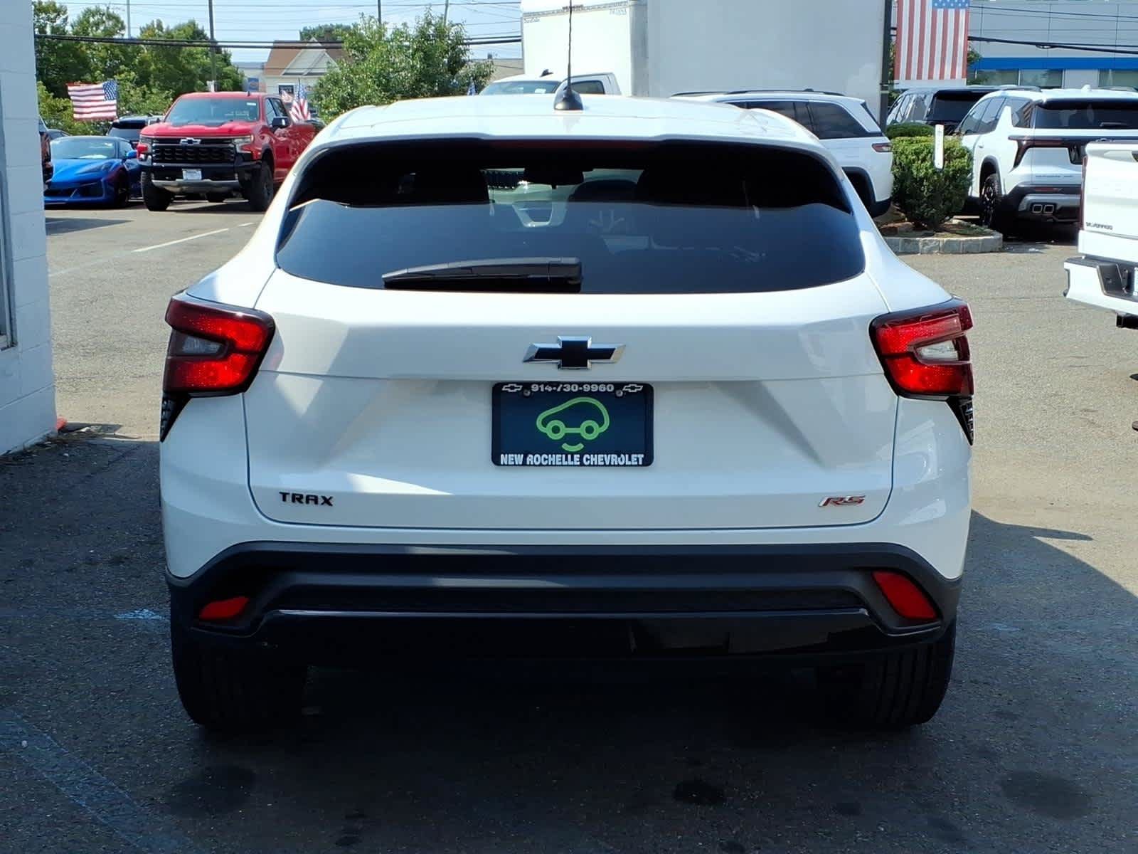 Certified 2024 Chevrolet Trax RS FWD image 5