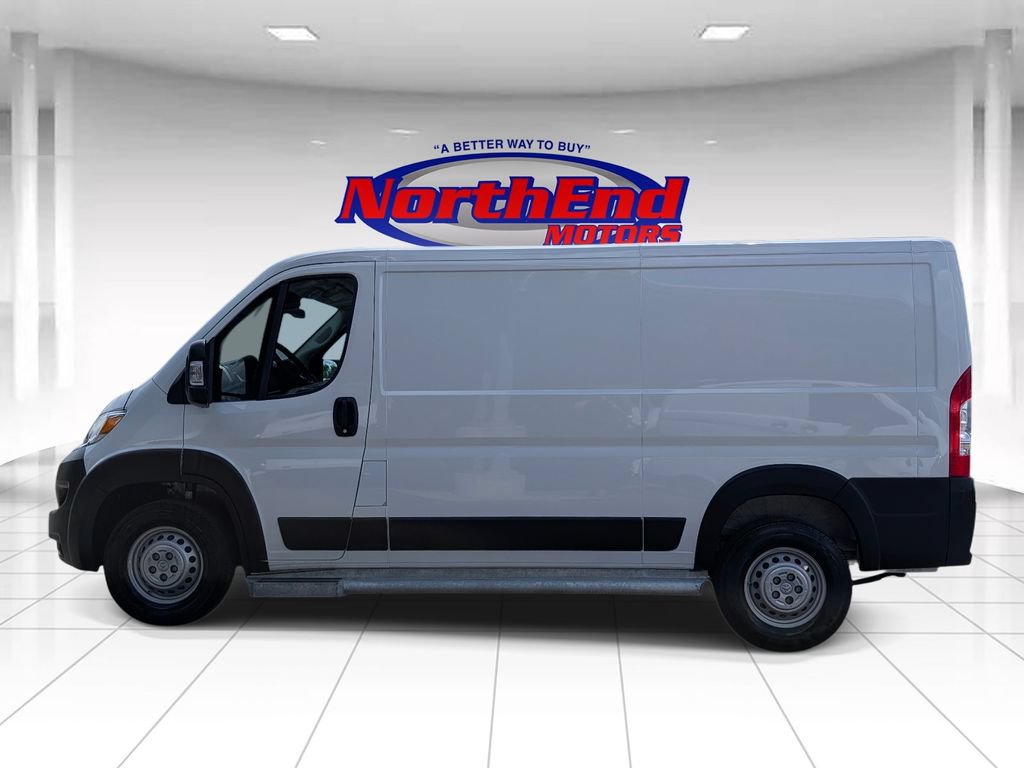 Used 2025 RAM ProMaster 2500 w/ U-Haul Equipment Group FWD image 4