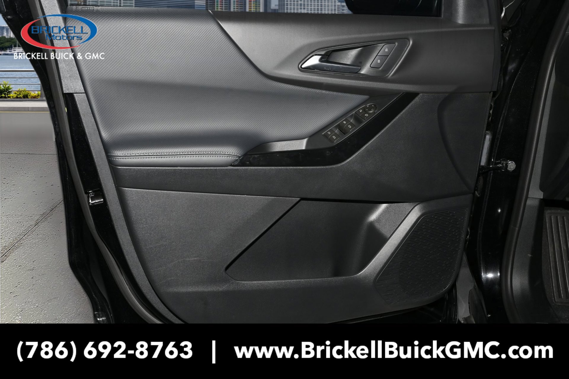 Used 2026 Chevrolet Equinox LT w/ Safety and Technology Package FWD image 18