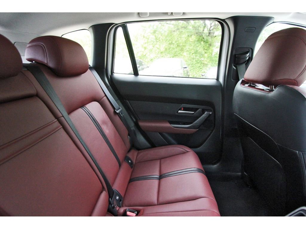 Used 2025 MAZDA CX-50 AWD 2.5 Hybrid w/ Premium Pkg image 11