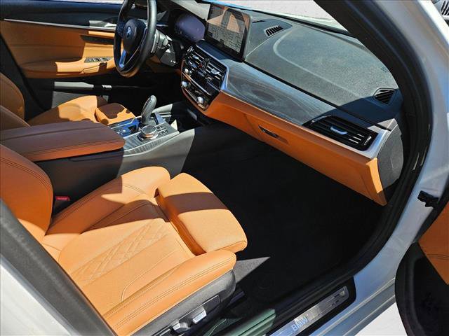 Used 2023 BMW 530i w/ Premium Package RWD image 20