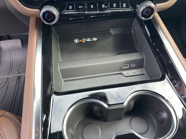 New 2026 Chevrolet Tahoe High Country w/ Sun And Tow Package image 25
