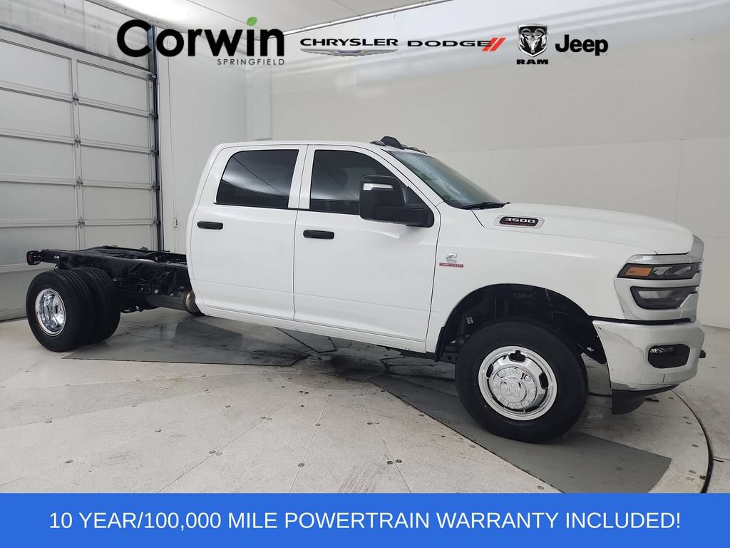 New 2026 RAM 3500 Tradesman w/ Chrome Appearance Group A AWD/4WD 360° Tour