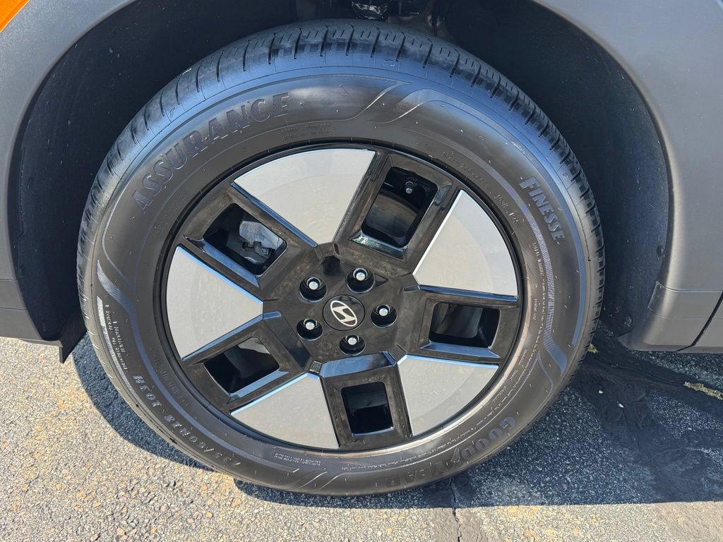 Certified 2026 Hyundai Santa Fe SE AWD/4WD image 37