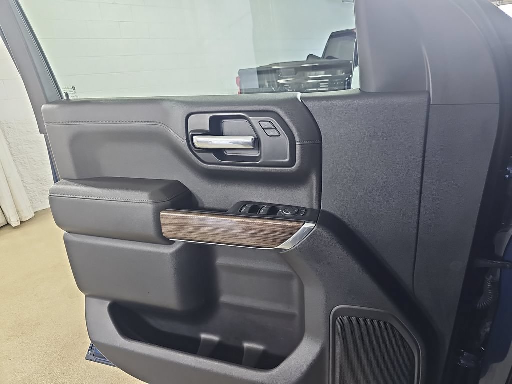 Certified 2020 Chevrolet Silverado 1500 LT w/ All-Star Edition AWD/4WD image 32