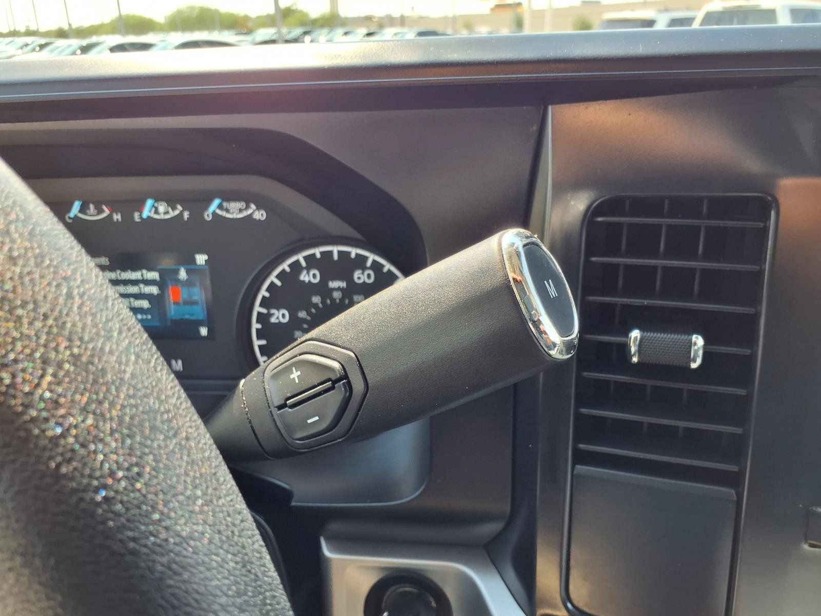 Used 2025 Ford F250 XLT AWD/4WD image 20