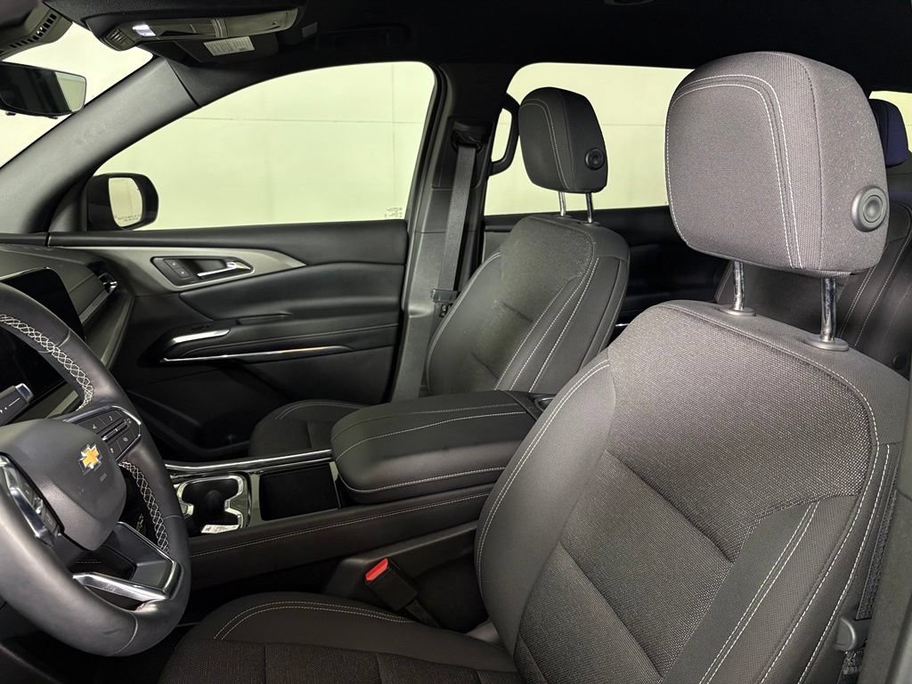 Certified 2026 Chevrolet Traverse LT w/ Driver Confidence Package FWD image 21