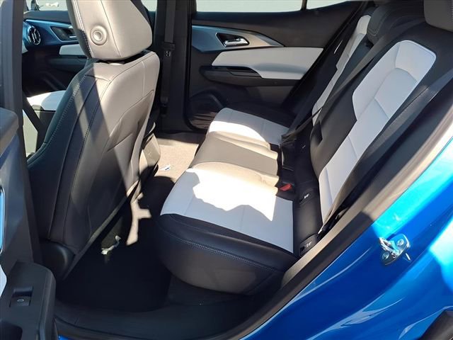 New 2026 Chevrolet Equinox EV LT AWD/4WD image 17