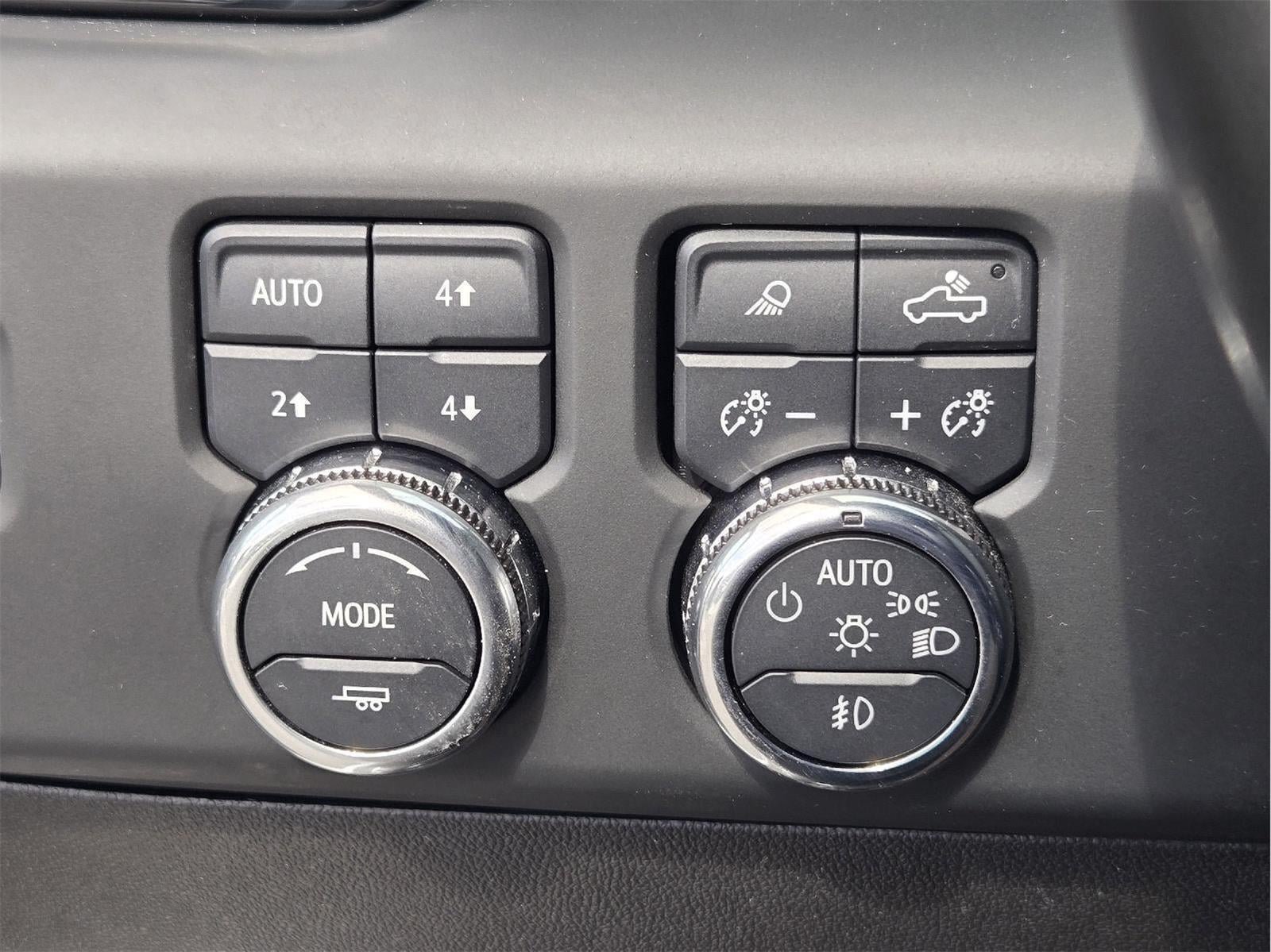 Used 2024 GMC Sierra 2500 AT4 w/ AT4 Premium Plus Package AWD/4WD image 20