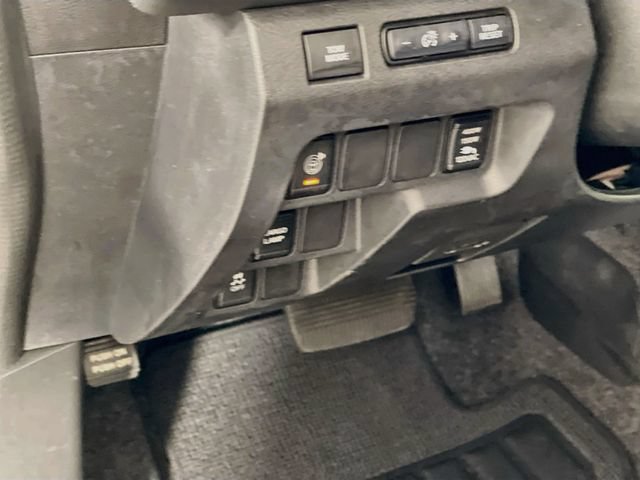 Used 2023 Nissan Frontier SV w/ SV Convenience Package RWD image 11
