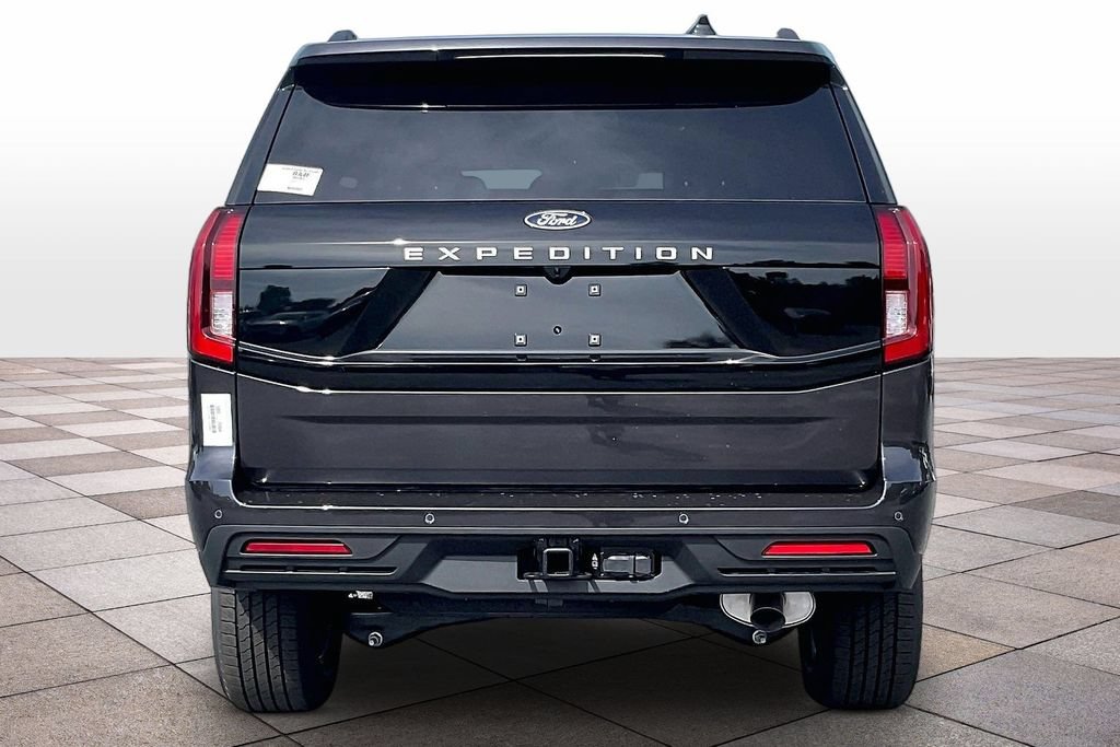 New 2027 Ford Expedition Active RWD image 4