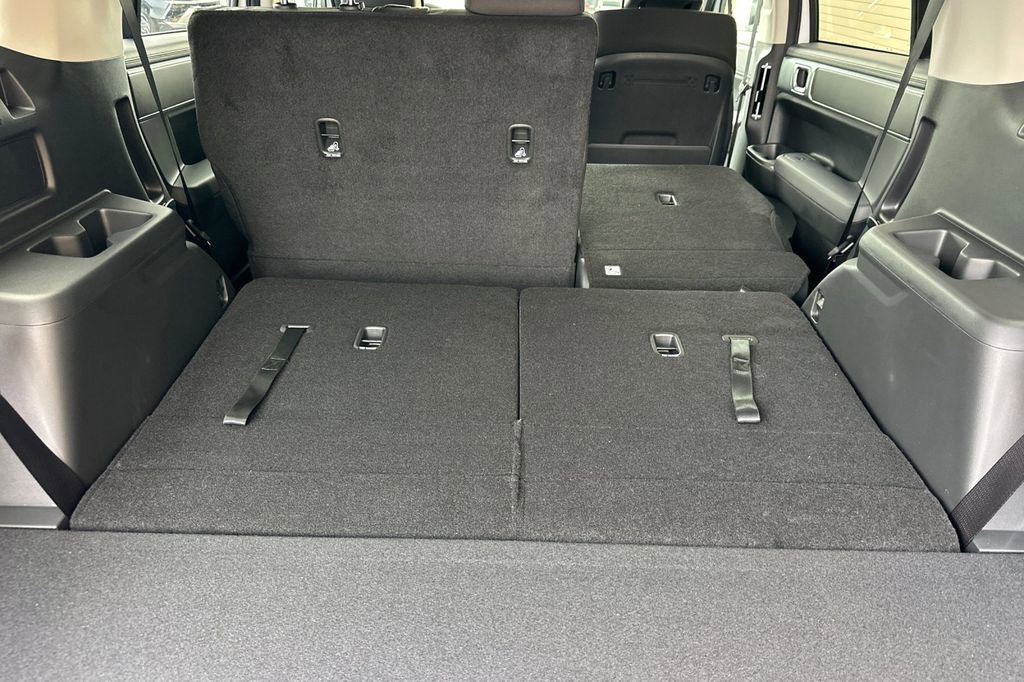 New 2026 Hyundai Santa Fe SE image 13