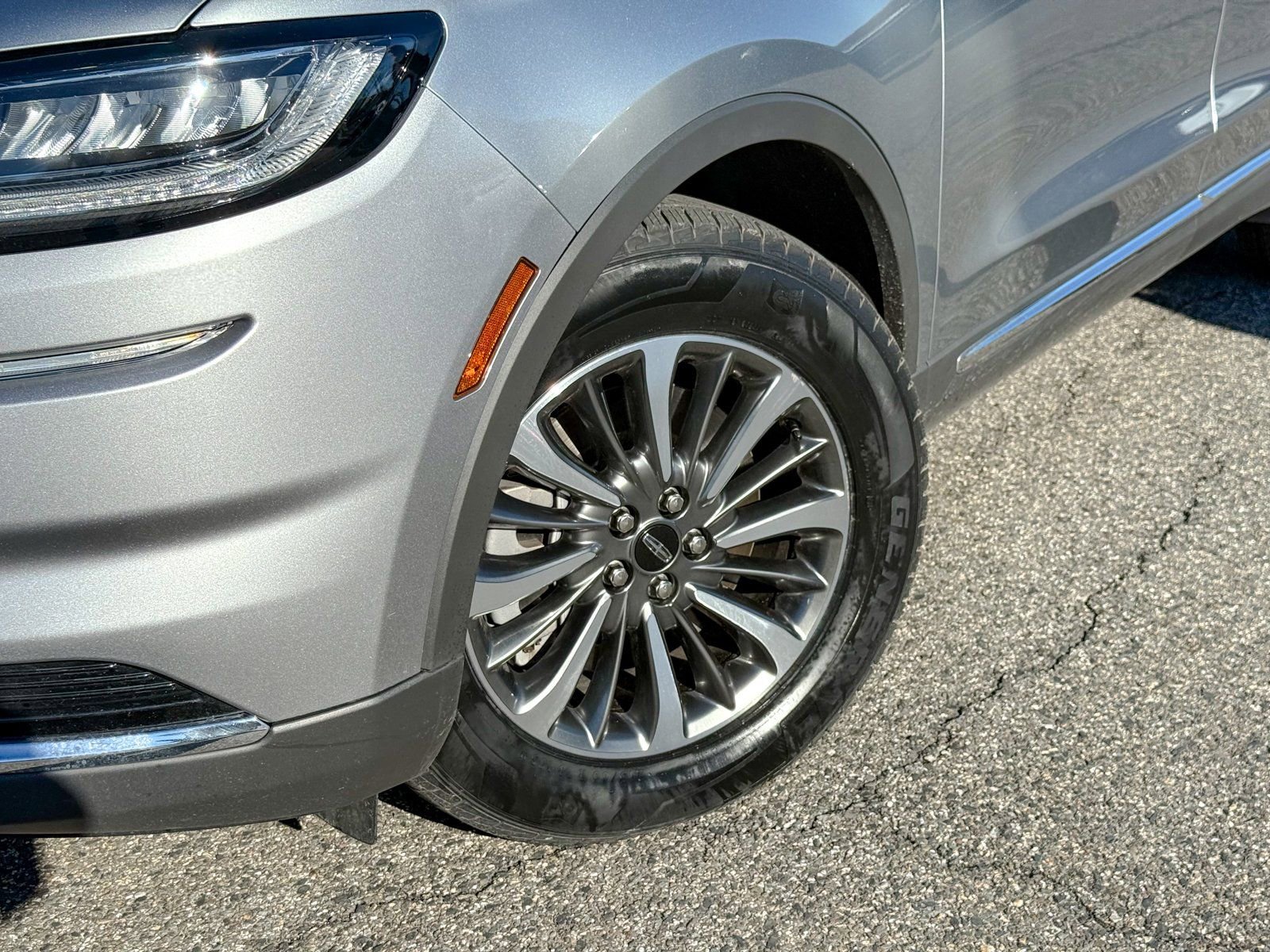 Certified 2023 Lincoln Nautilus AWD w/ Premium Package image 10