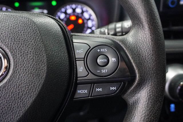 Used 2019 Toyota RAV4 XLE w/ Convenience Package image 19