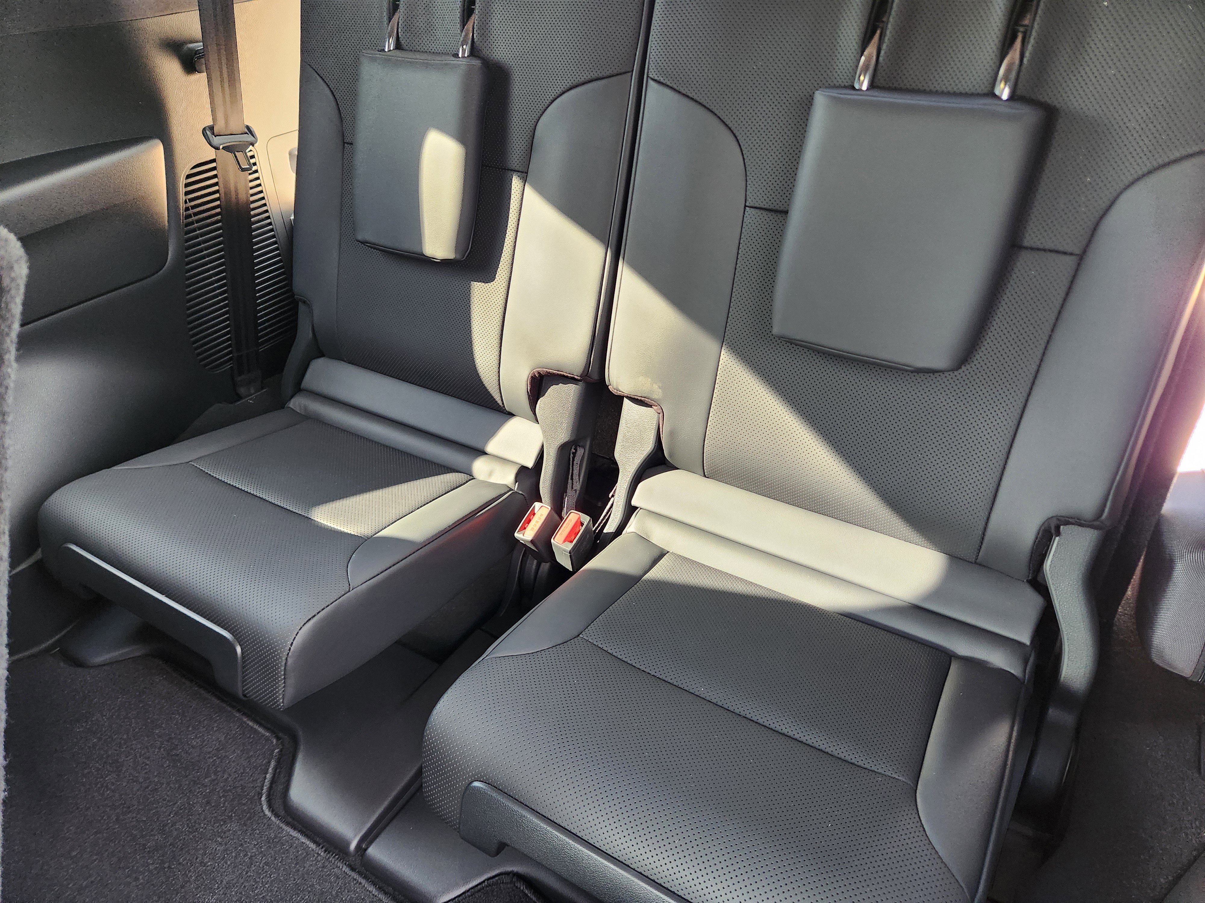 New 2026 Lexus LX 600 4WD w/ Luxury Package image 23