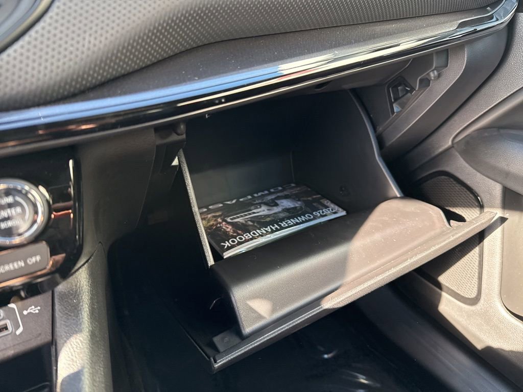 New 2026 Jeep Compass Latitude image 18