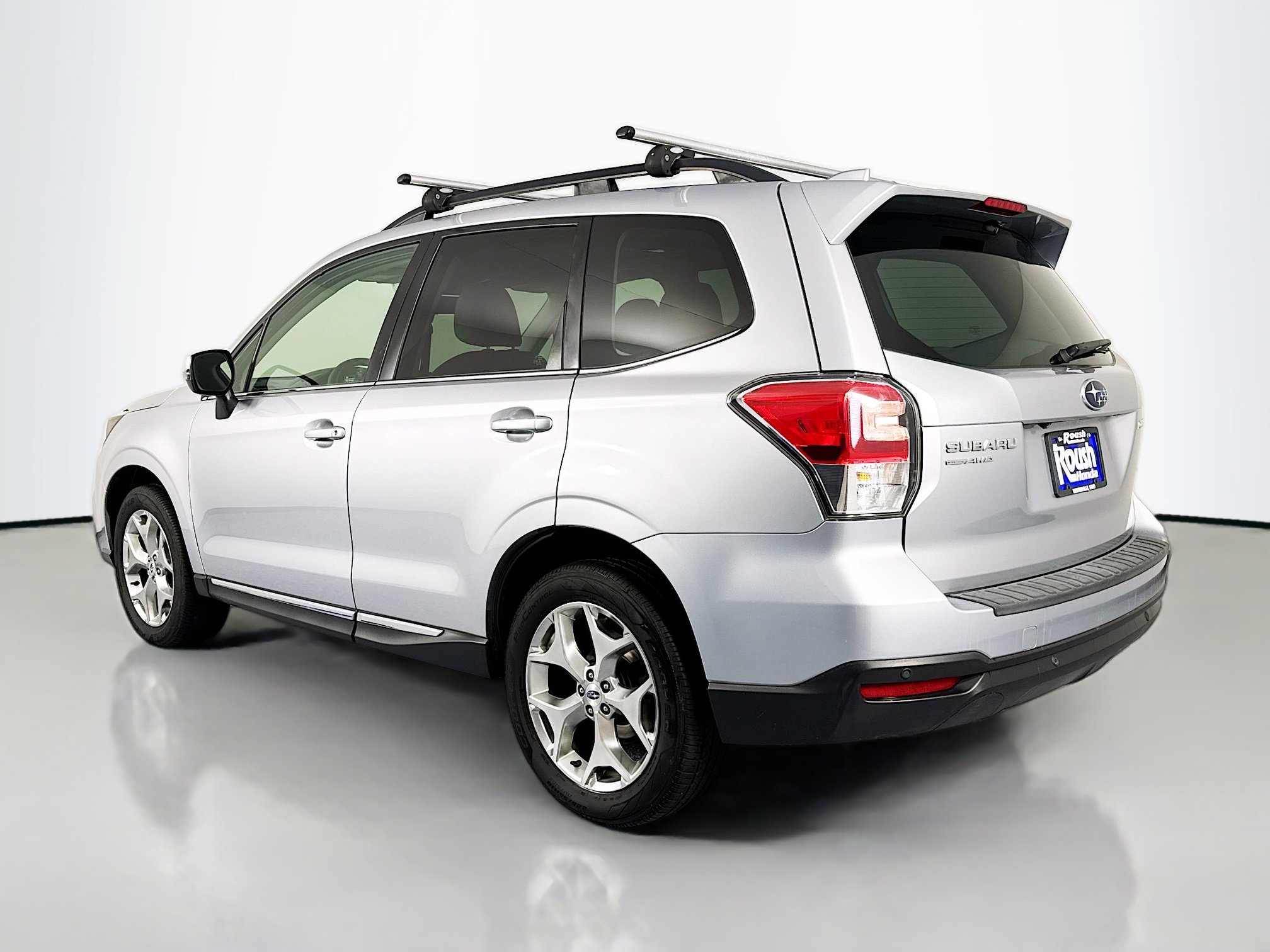 Used 2018 Subaru Forester 2.5i Touring AWD/4WD image 7