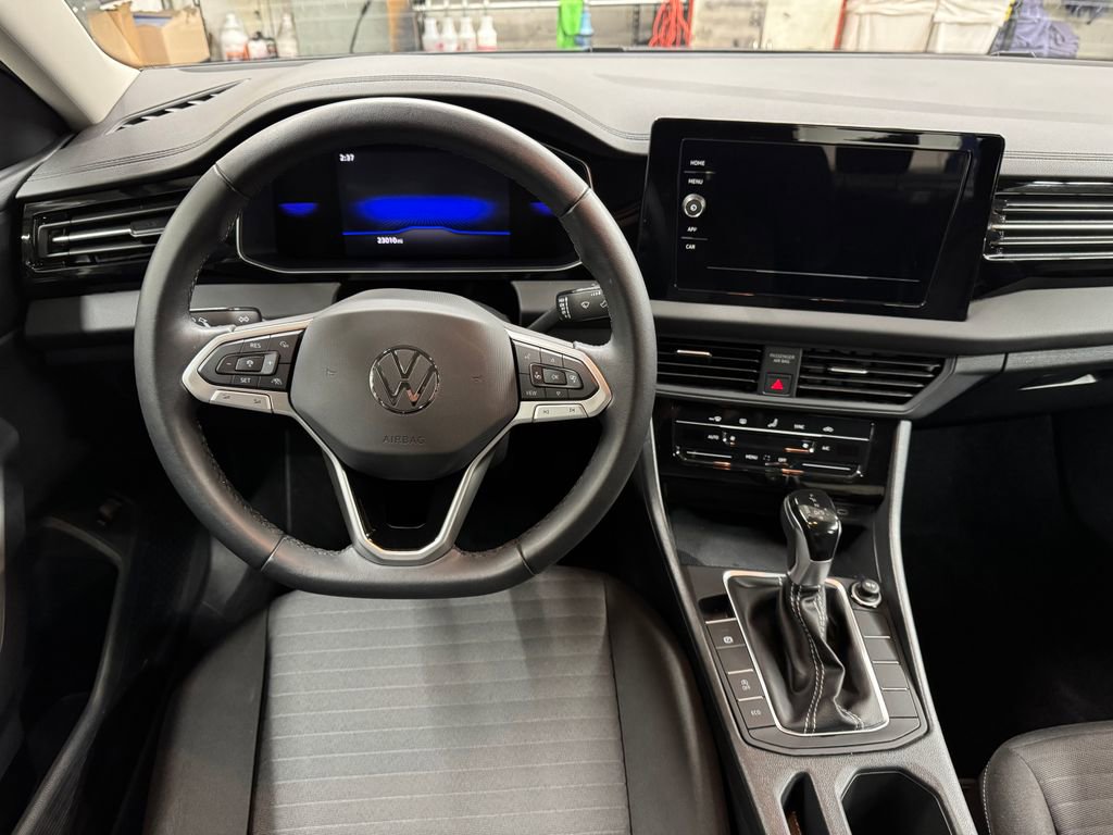 Used 2025 Volkswagen Jetta S image 18