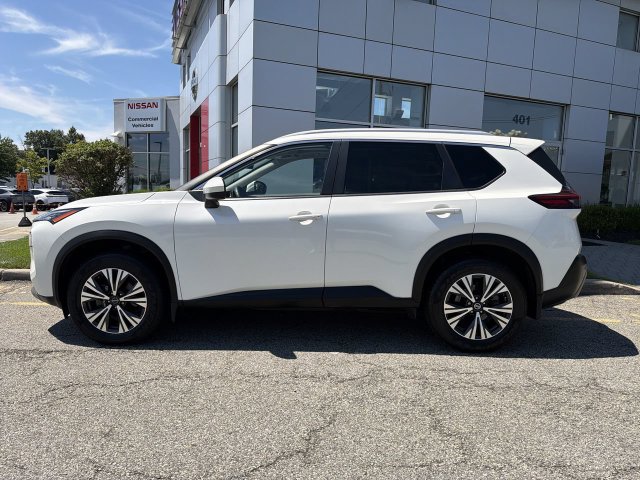 Certified 2023 Nissan Rogue SV w/ SV Premium B Package AWD/4WD image 5