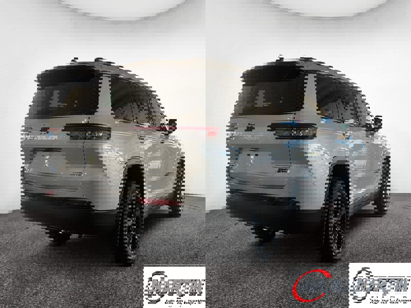 New 2025 Jeep Grand Cherokee L Limited image 5