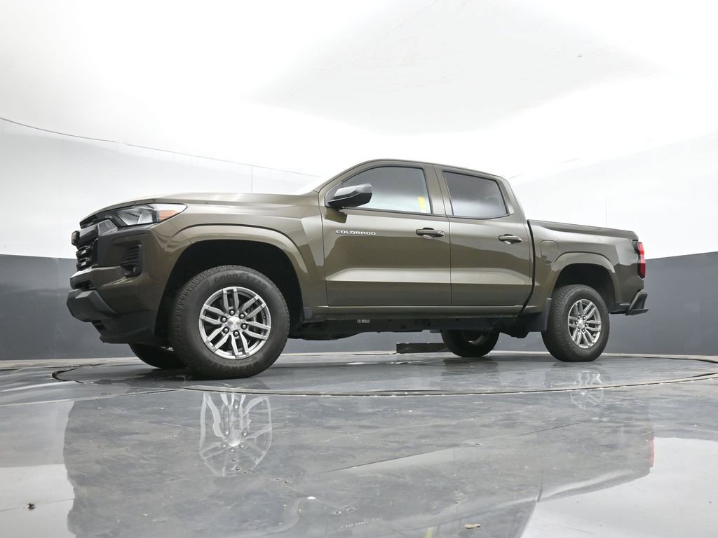 Used 2024 Chevrolet Colorado LT w/ LT Convenience Package image 34