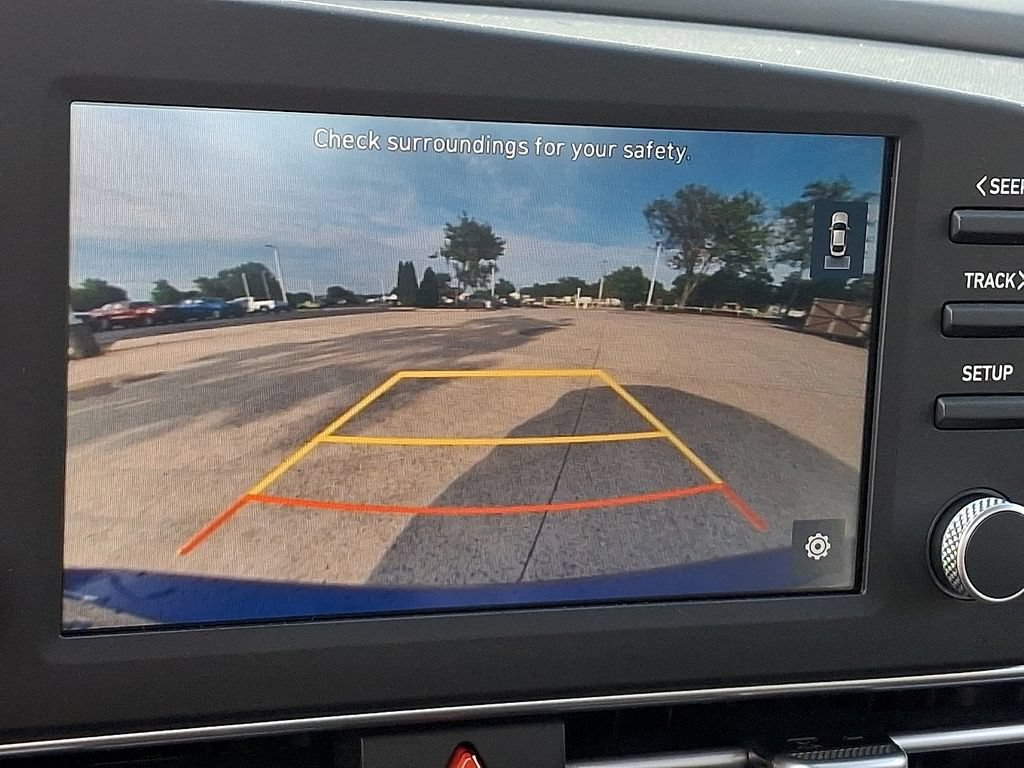 Used 2023 Hyundai Elantra SEL FWD image 17