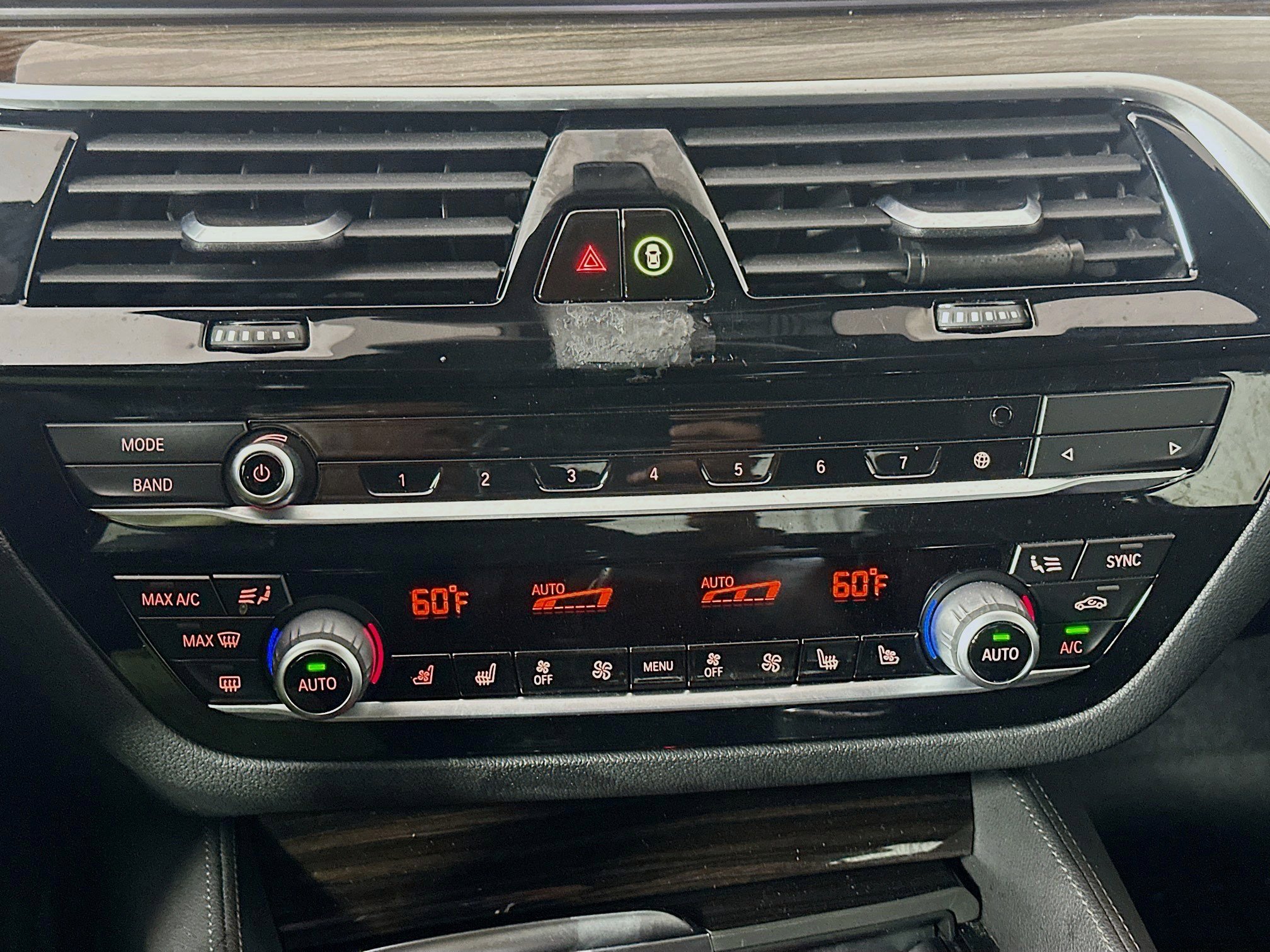 Used 2021 BMW 540i w/ M Sport Package image 24