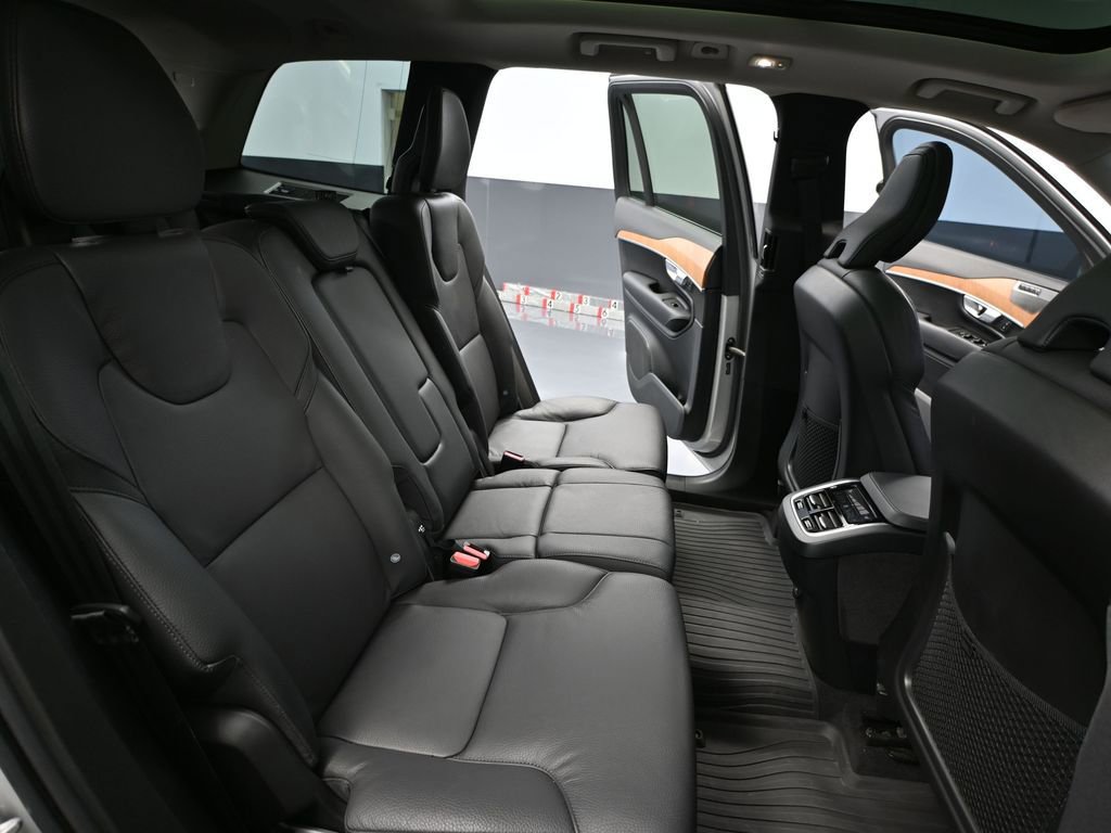 Used 2024 Volvo XC90 B5 Plus image 49