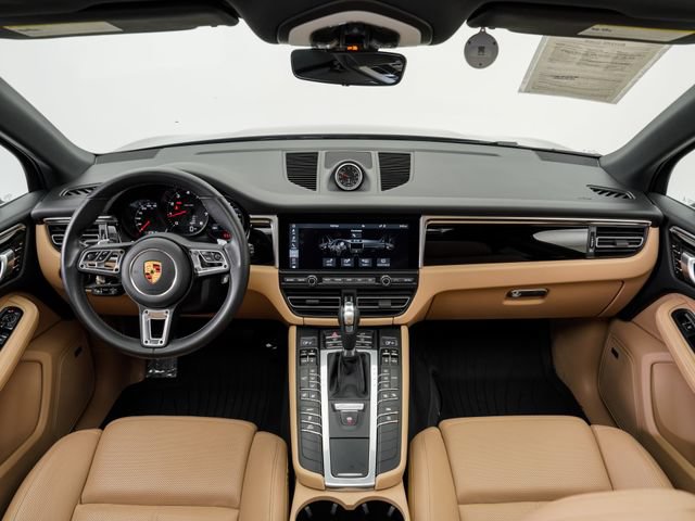 Certified 2021 Porsche Macan AWD/4WD image 22