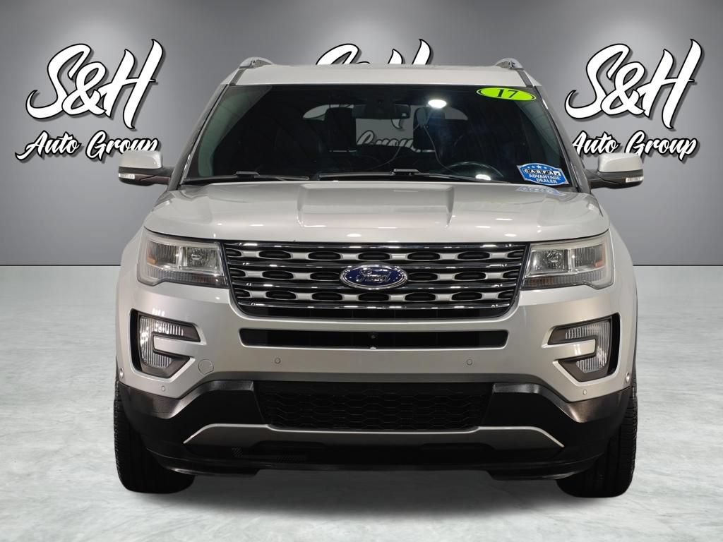 Used 2017 Ford Explorer Limited w/ Equipment Group 301A AWD/4WD image 19