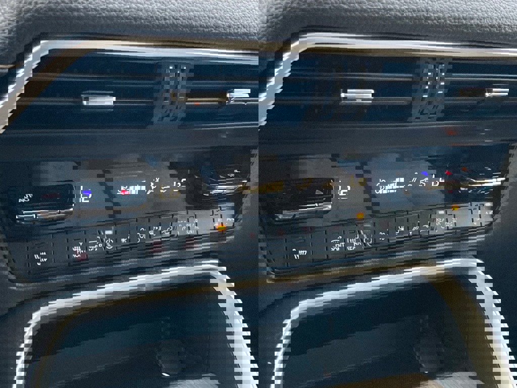 Used 2024 MAZDA CX-90 3.3 Turbo w/ Preferred Plus image 26