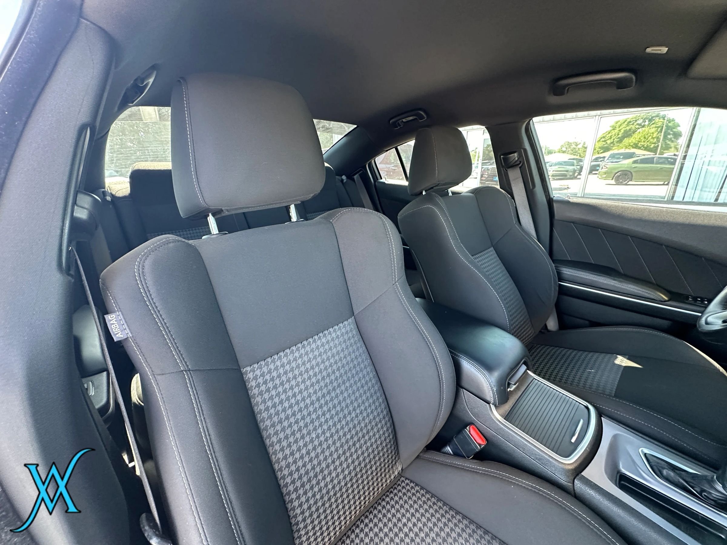 Used 2022 Dodge Charger R/T w/ Cold Weather Package RWD image 18